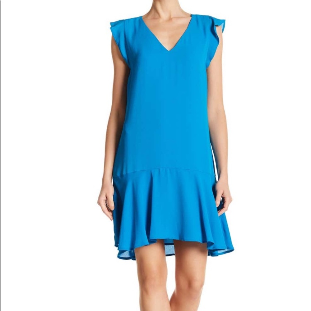 1. State flounce hem shift dress.